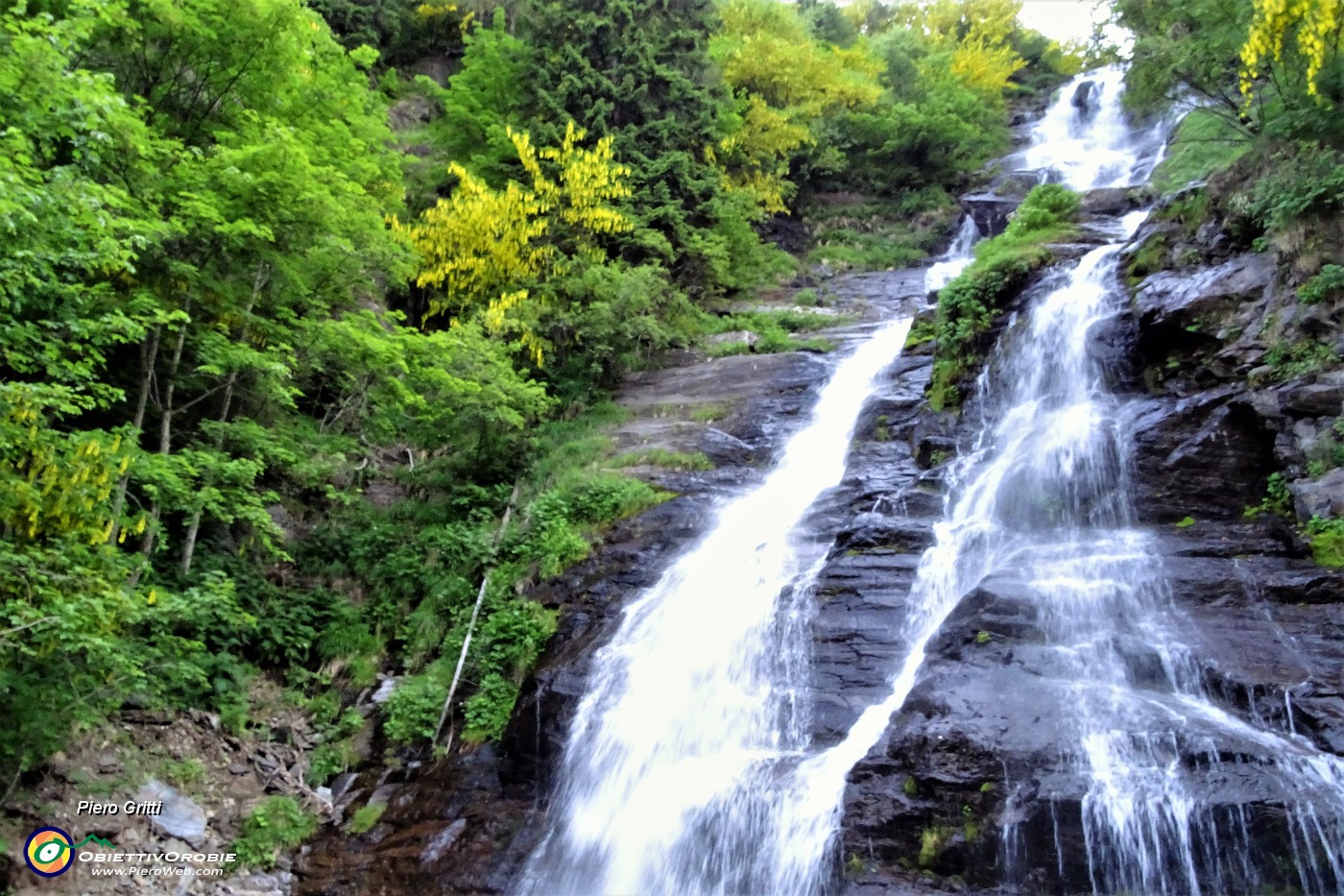 07 Alla cascata di Valsambuzza .JPG